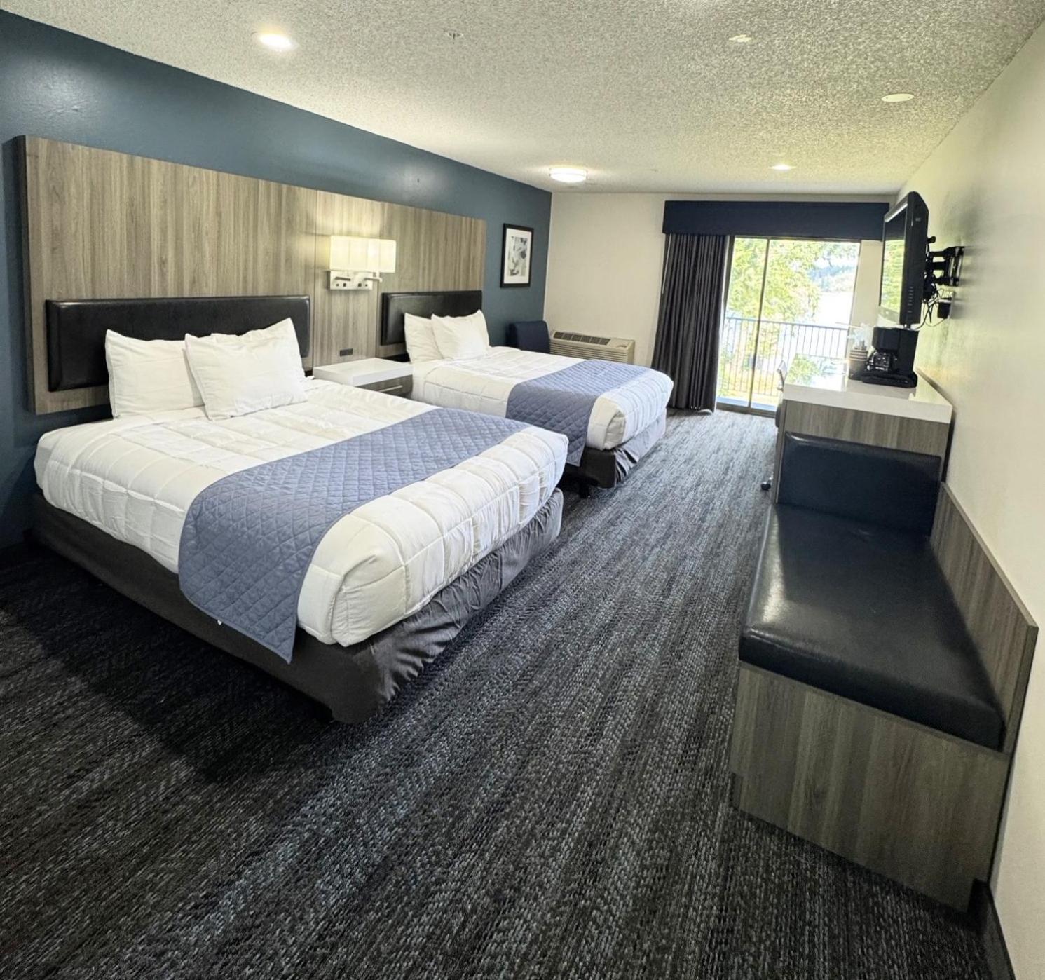 Oyster Bay Inn & Suites Bremerton Esterno foto