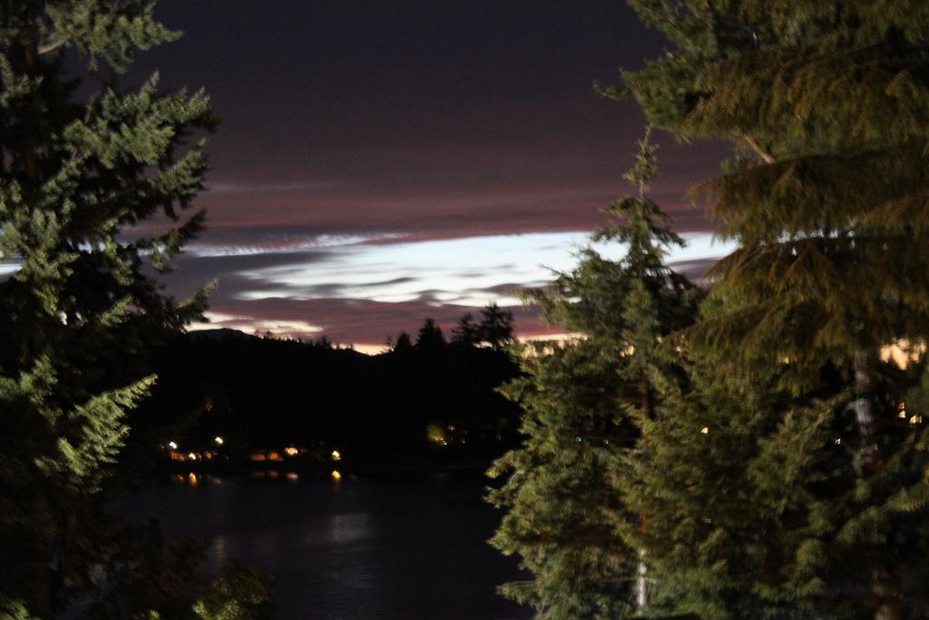 Oyster Bay Inn & Suites Bremerton Esterno foto
